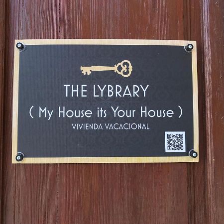 The Library Валенсія Екстер'єр фото